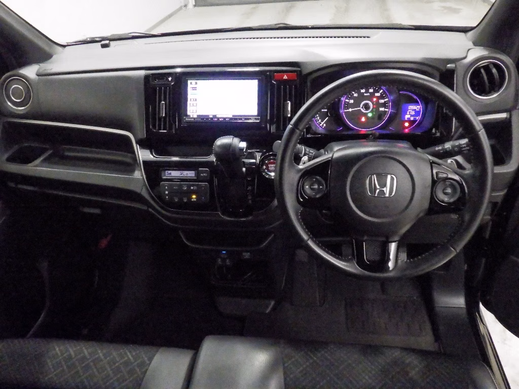 HONDA N-WGN