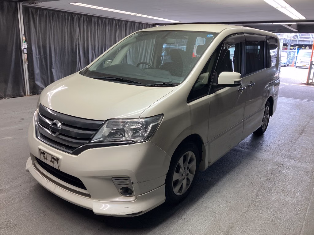 NISSAN SERENA