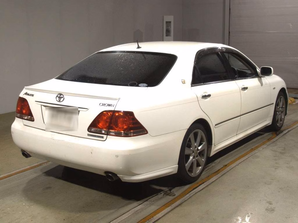 TOYOTA CROWN