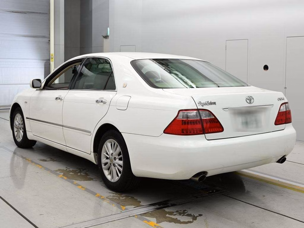 TOYOTA CROWN