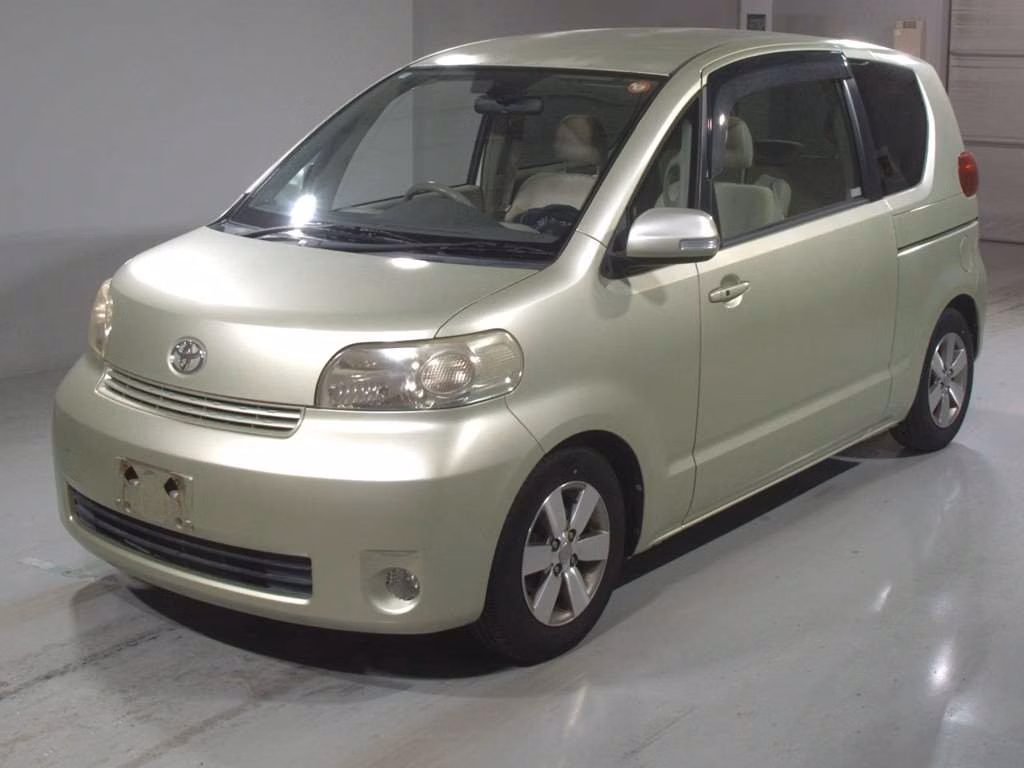 TOYOTA PORTE
