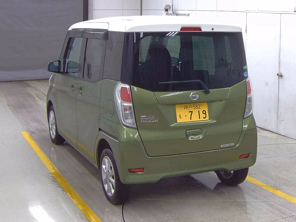 NISSAN DAYZ ROOX