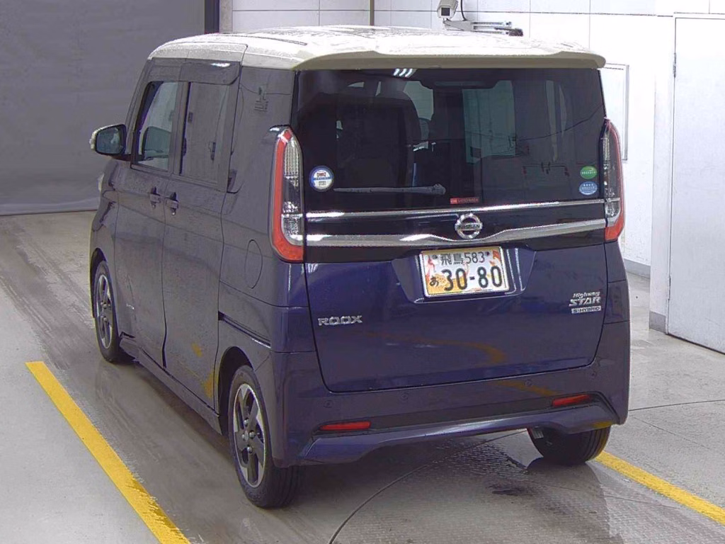 NISSAN ROOX