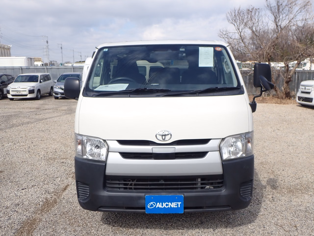 TOYOTA REGIUS ACE