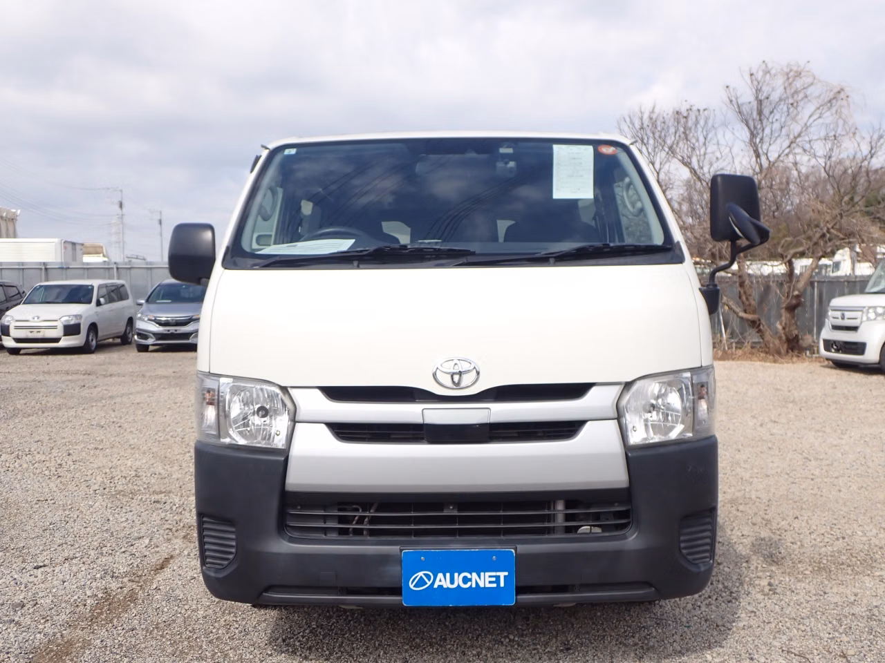 TOYOTA REGIUS ACE