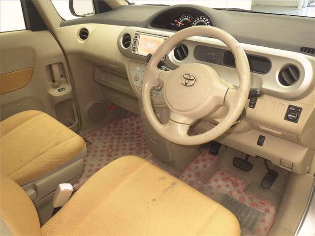 TOYOTA PORTE