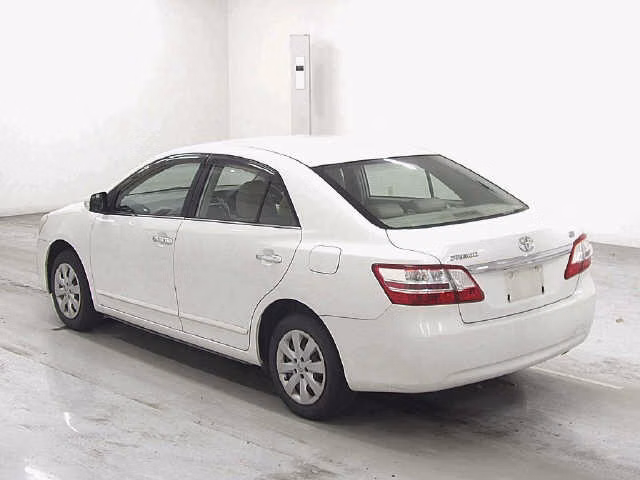 TOYOTA PREMIO