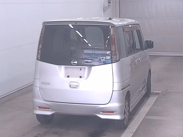 NISSAN ROOX