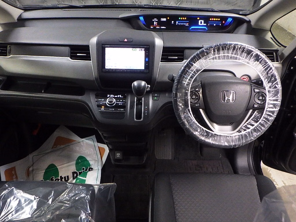 HONDA FREED+
