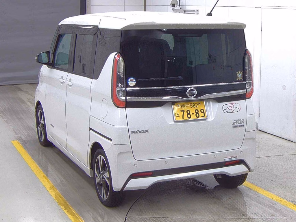 NISSAN ROOX