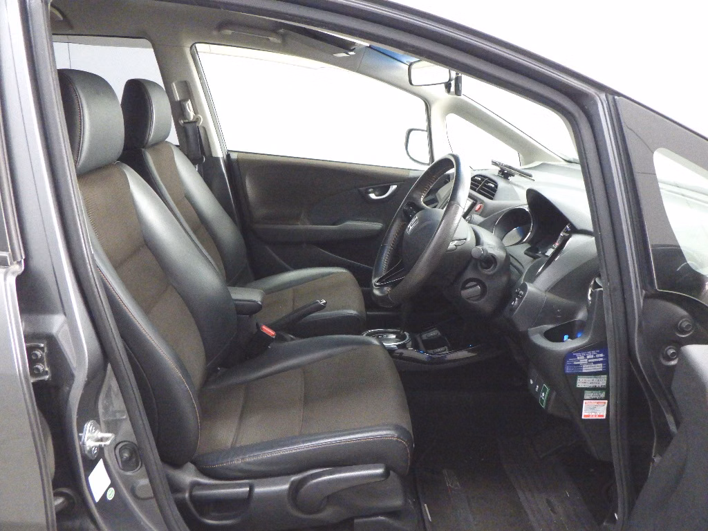 HONDA FIT SHUTTLE