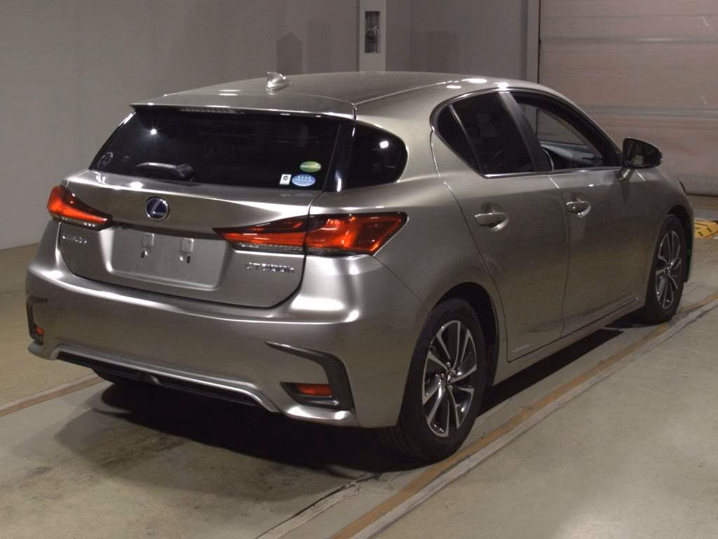 LEXUS CT200H