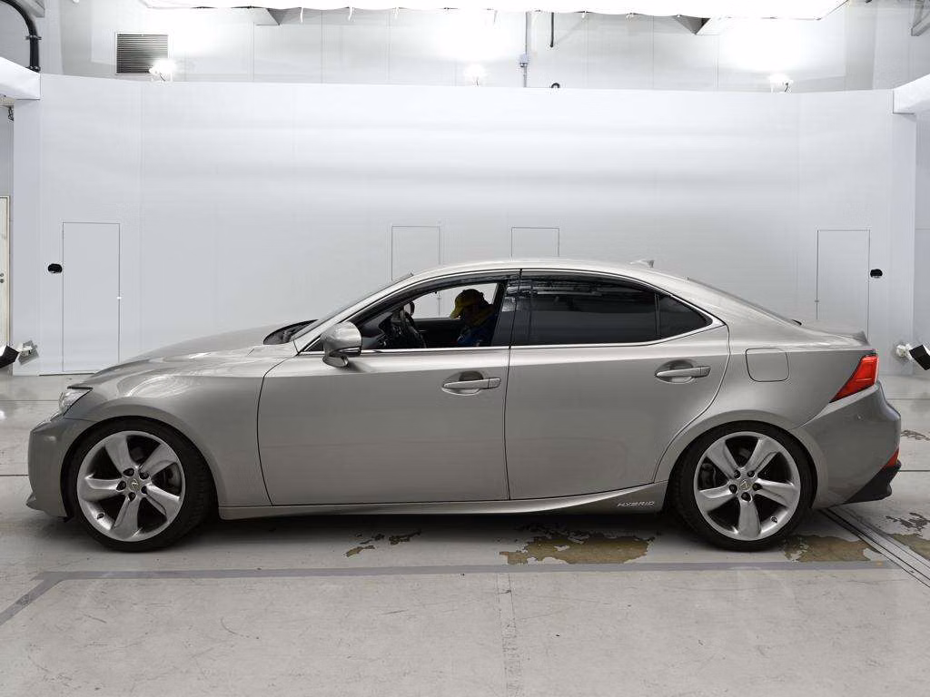 LEXUS IS300H