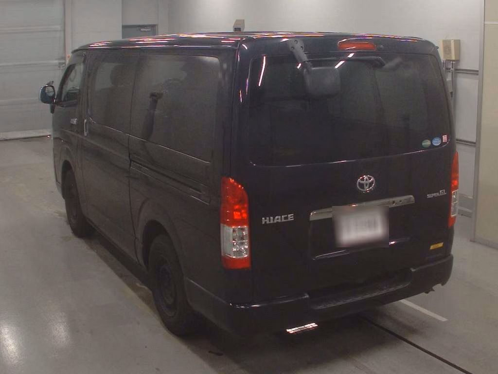TOYOTA REGIUS ACE