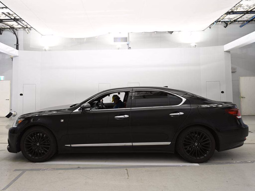 LEXUS LS460