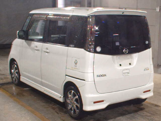 NISSAN ROOX