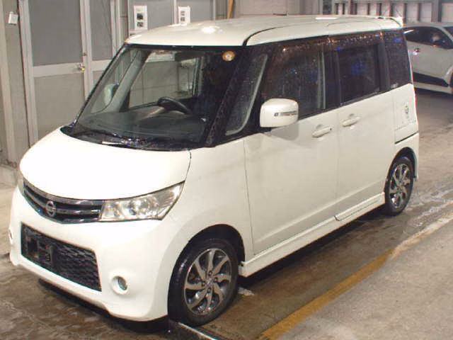 NISSAN ROOX