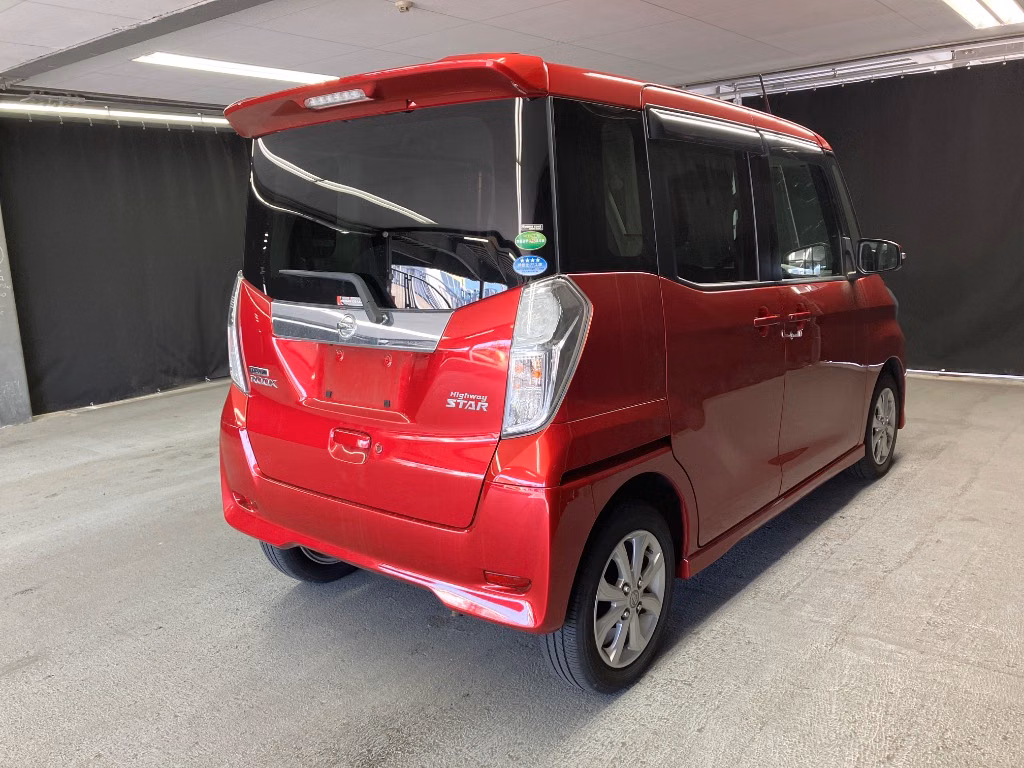 NISSAN DAYZ ROOX