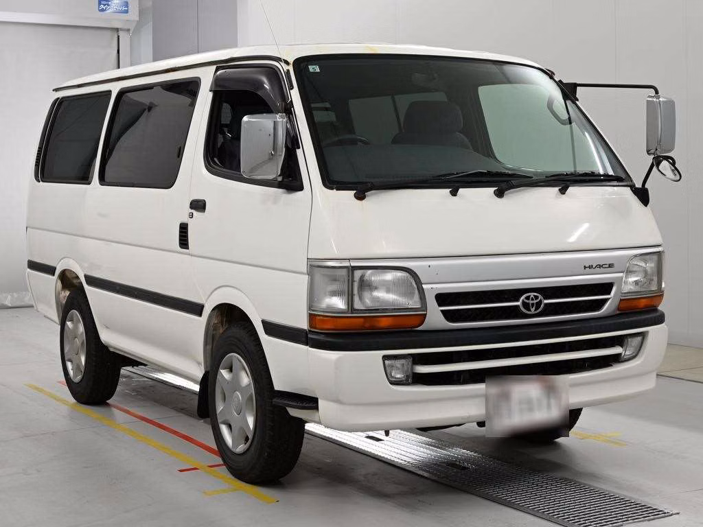 TOYOTA REGIUS ACE