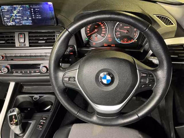 BMW 1-SERIES