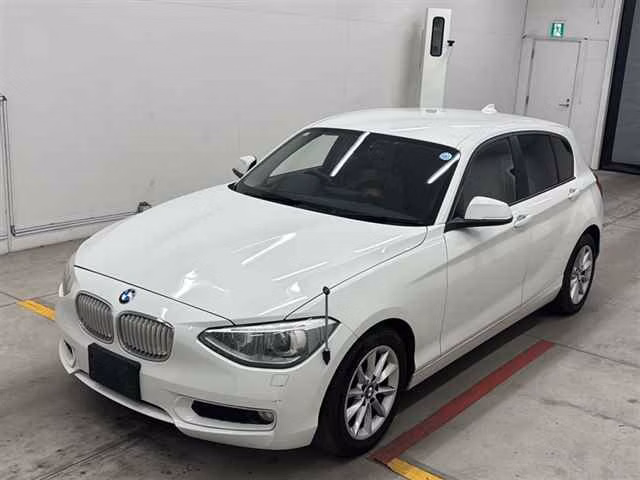 BMW 1-SERIES