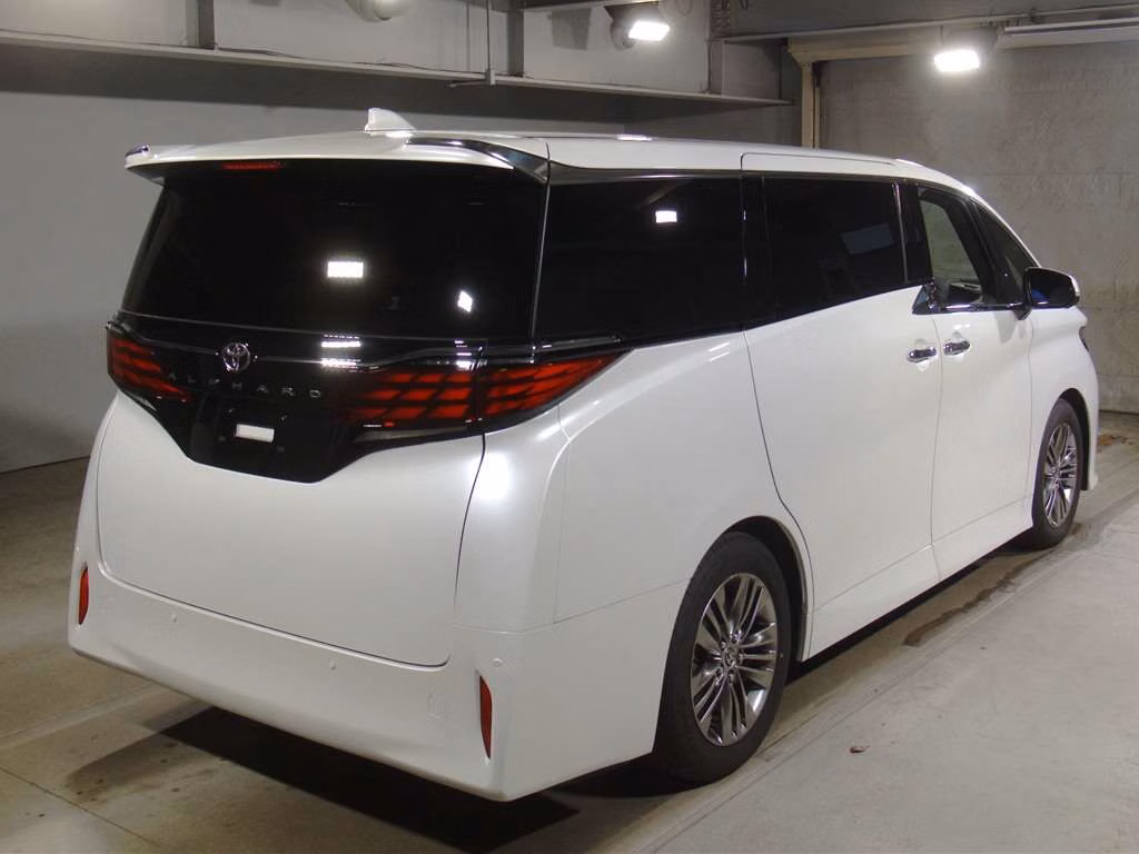 TOYOTA ALPHARD