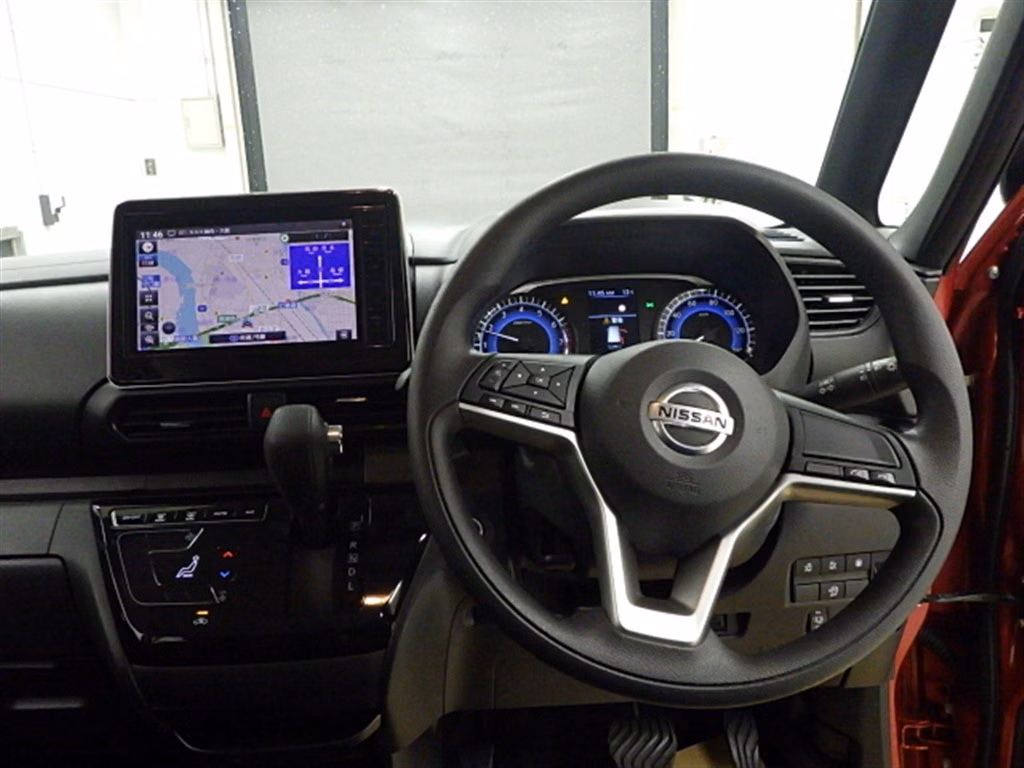 NISSAN ROOX