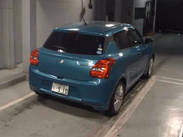 SUZUKI SWIFT