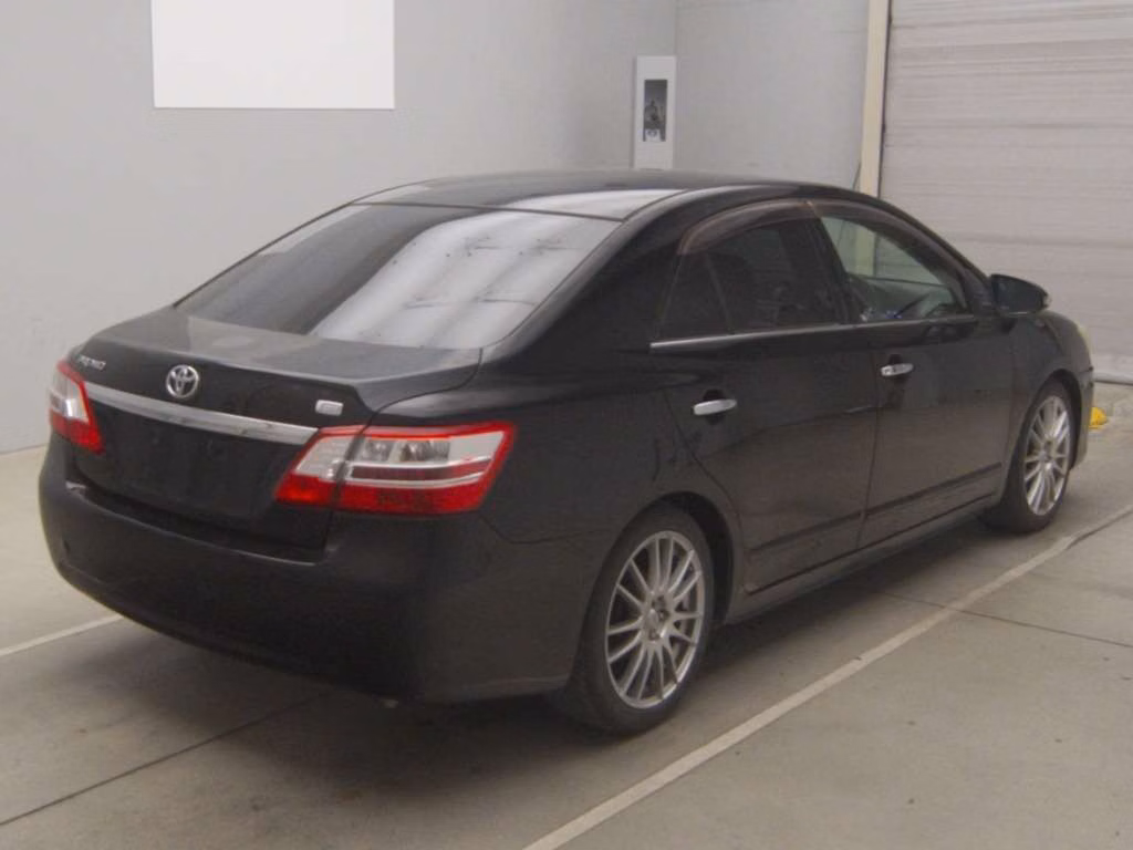 TOYOTA PREMIO