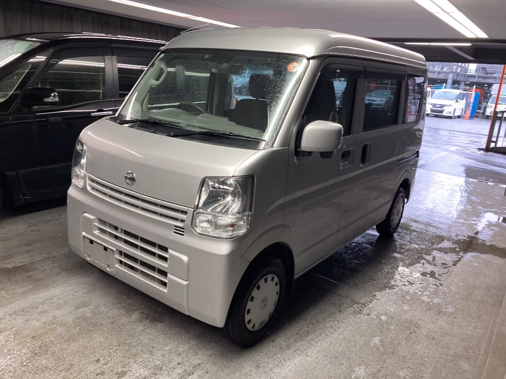 NISSAN NV100 CLIPPER
