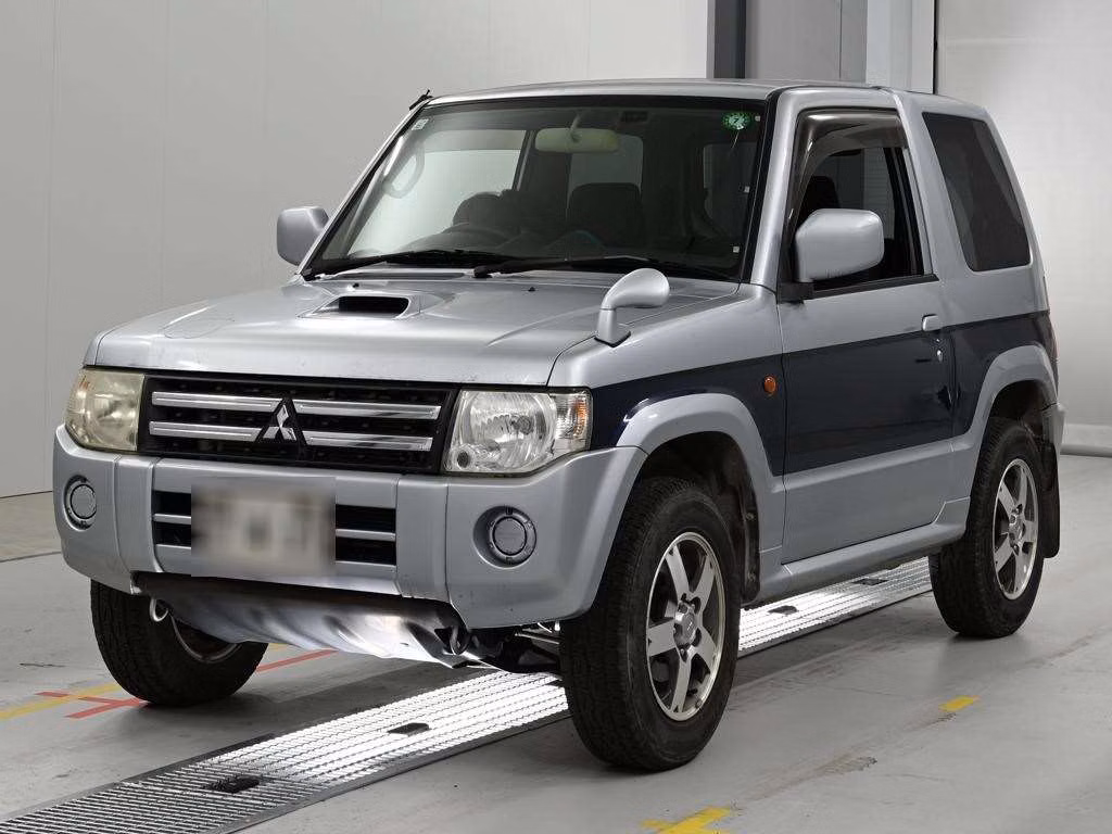MITSUBISHI PAJERO MINI