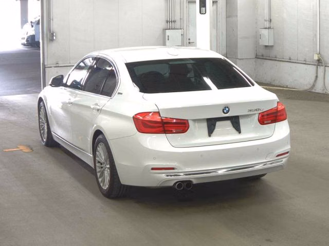 BMW 3-SERIES
