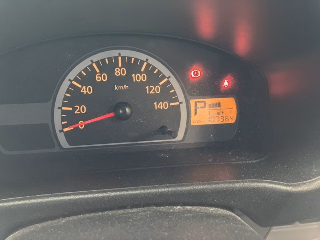 NISSAN NV100 CLIPPER