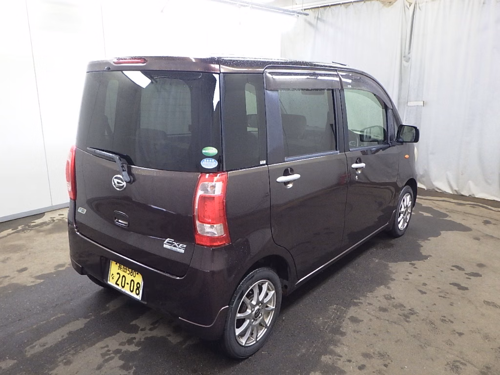 DAIHATSU TANTO EXE