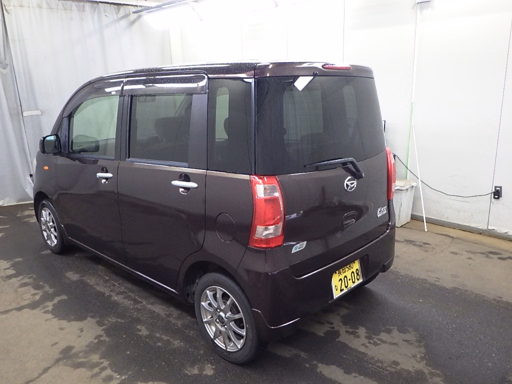 DAIHATSU TANTO EXE