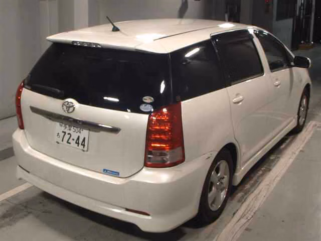 TOYOTA WISH