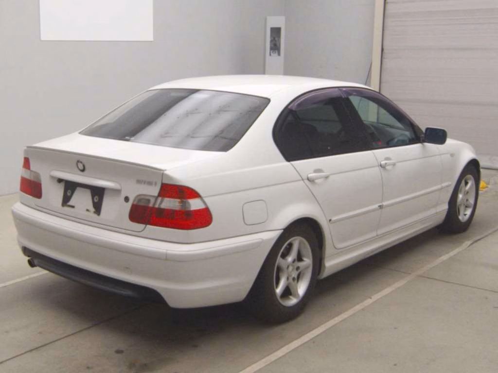 BMW 3-SERIES