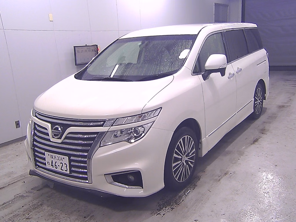 NISSAN ELGRAND