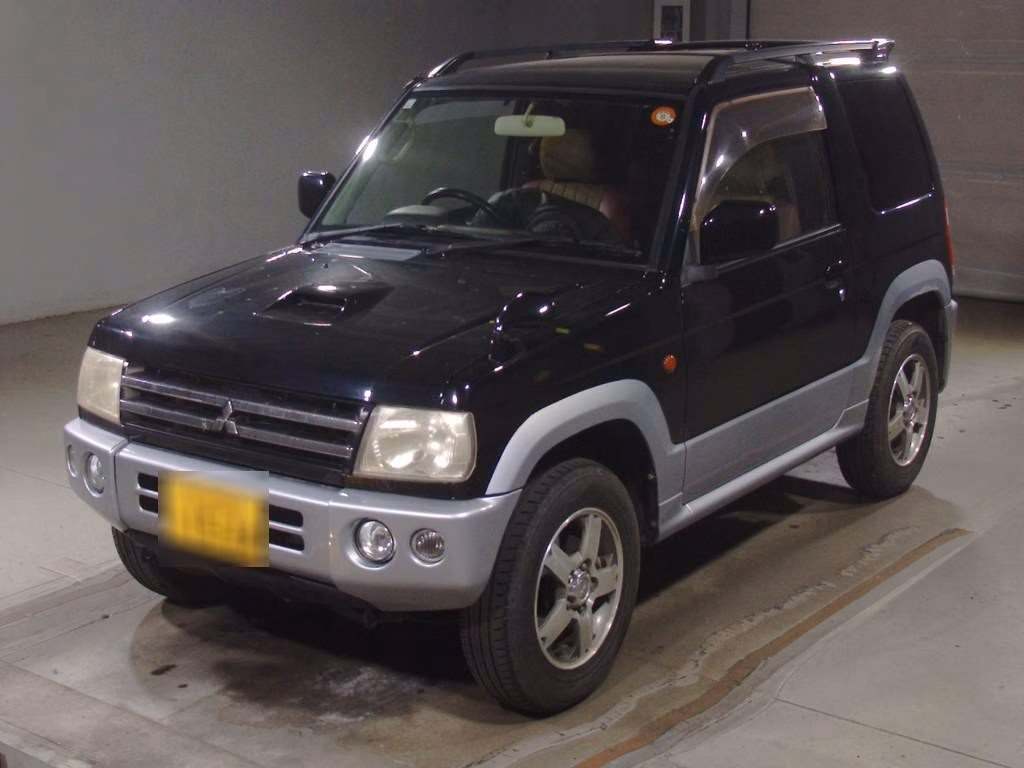 MITSUBISHI PAJERO MINI
