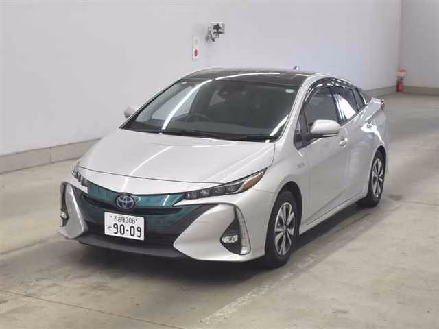 TOYOTA PRIUS PHV