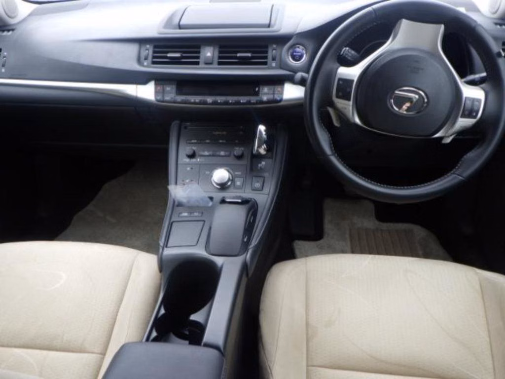 LEXUS CT200H