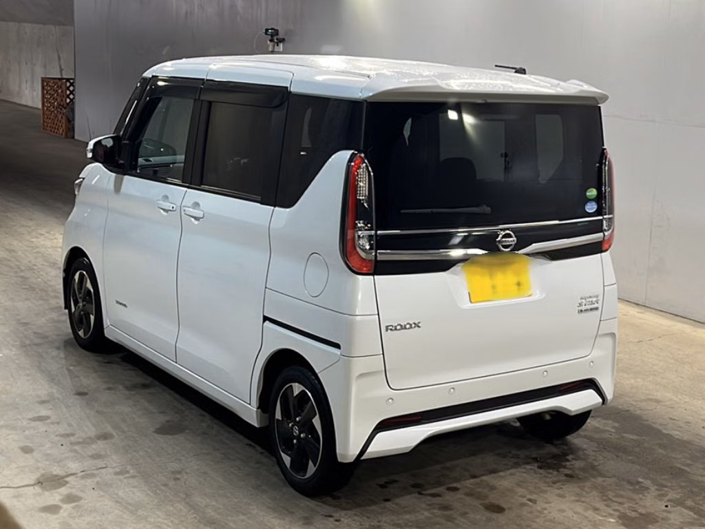 NISSAN ROOX