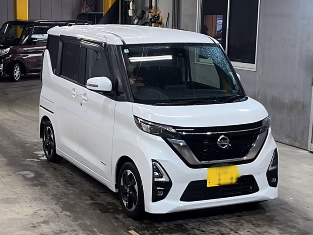 NISSAN ROOX