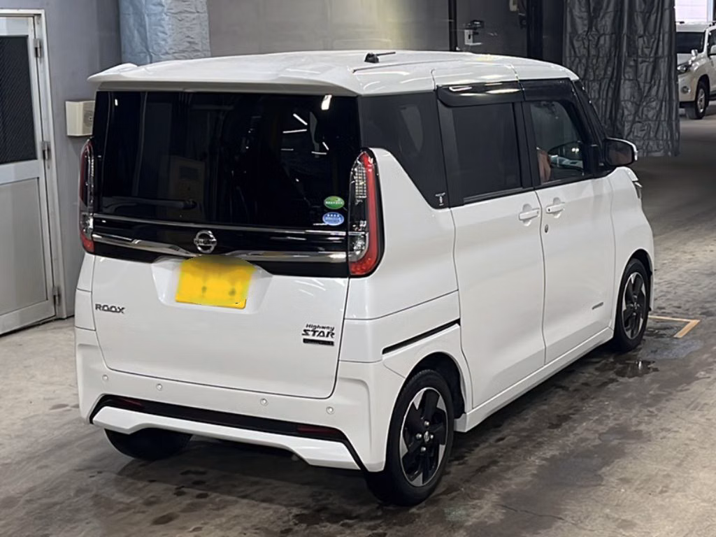 NISSAN ROOX