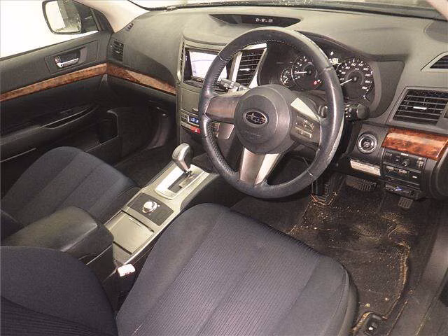 SUBARU LEGACY