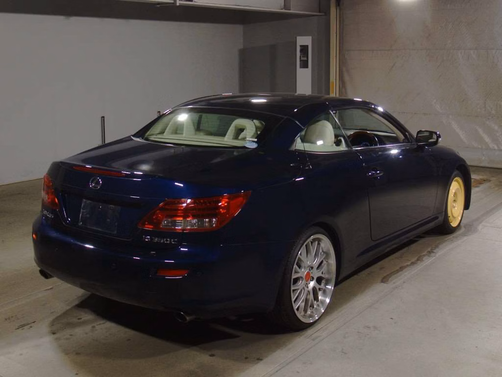 LEXUS IS350
