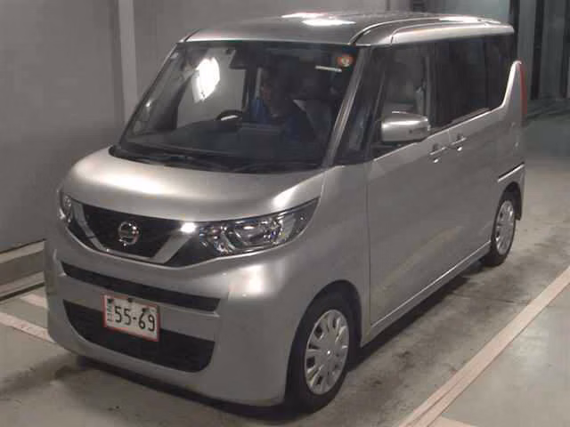 NISSAN ROOX