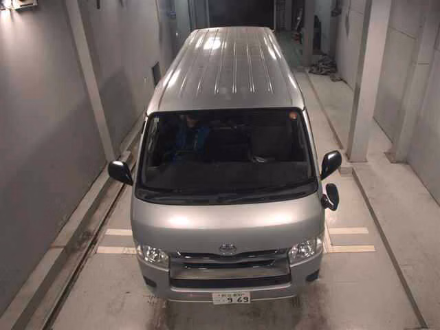 TOYOTA REGIUS ACE