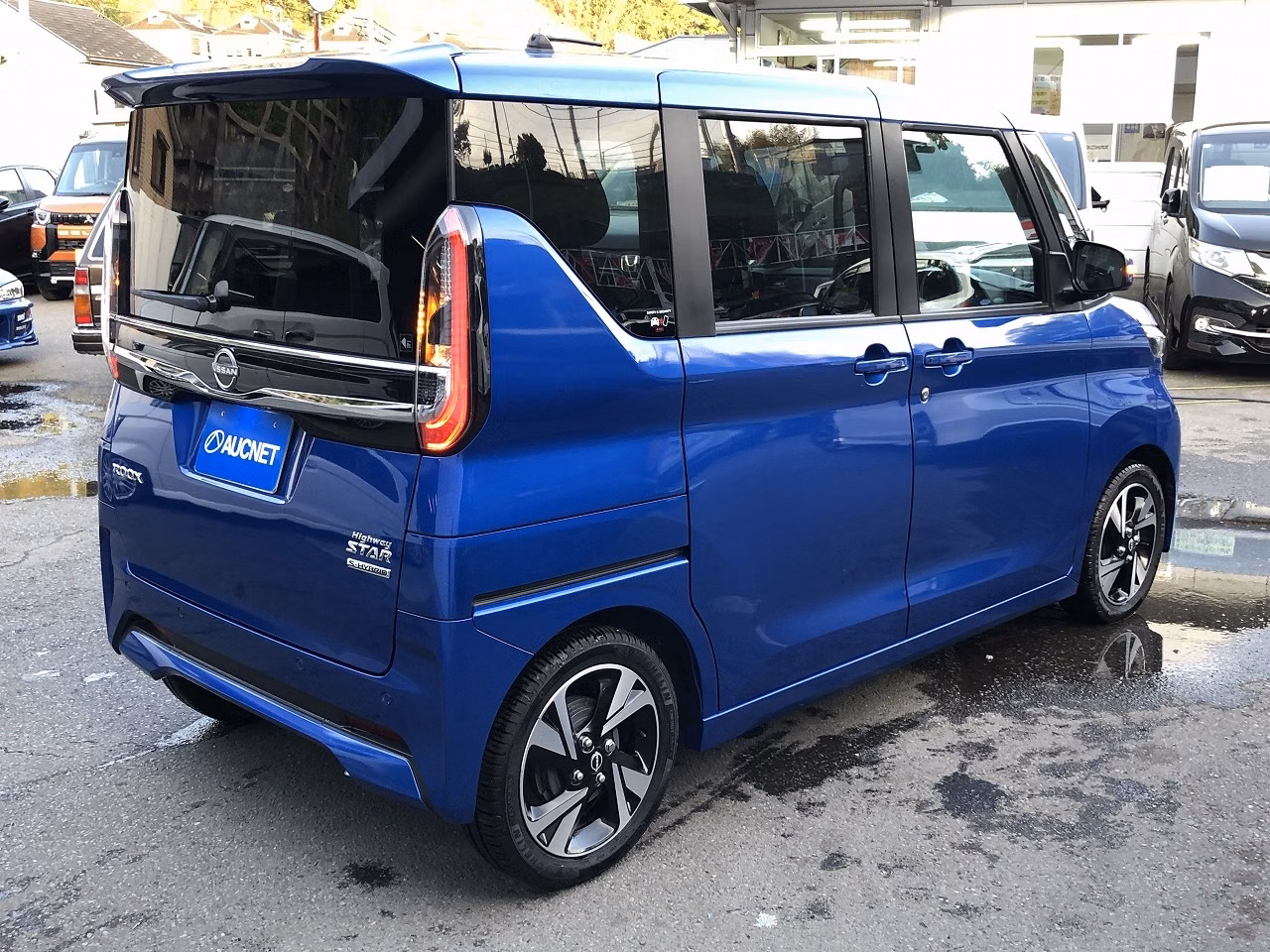 NISSAN ROOX