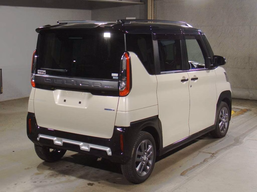 MITSUBISHI DELICA MINI